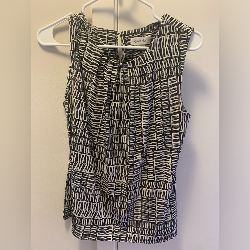 Calvin Klein geometric spandex top